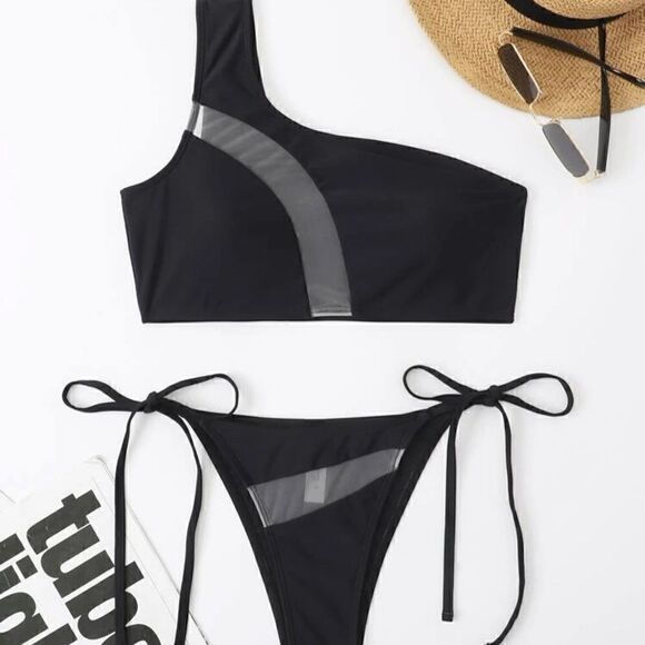 Bikini - Picture 5 of 8